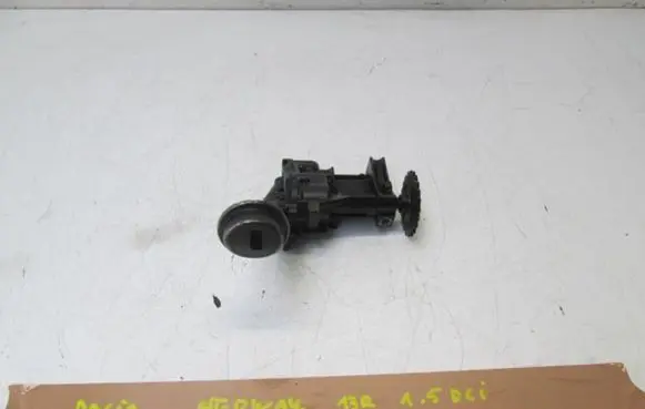 Dacia Sandero Oil pump 