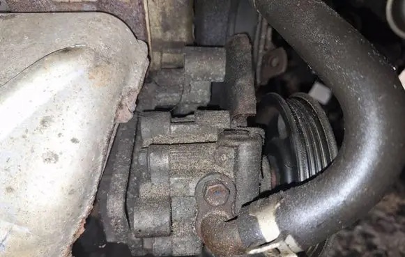 Chrysler Sebring (ST-22 - JR) Power steering pump 51630p