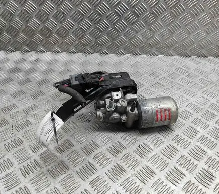 Vacuum pump