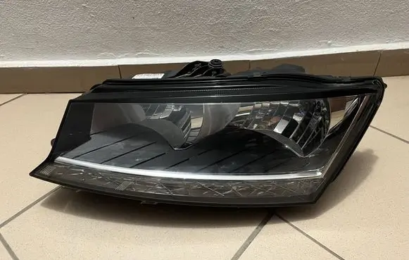 Skoda Fabia Mk3 (NJ) Headlight/headlamp 6V1941015D