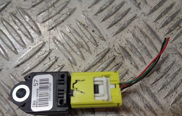Peugeot 108 Airbag deployment crash/impact sensor 898310H020