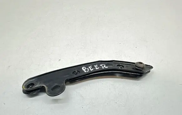 Volkswagen New Beetle Fender mounting bracket 1C0821256D 1C0821258E