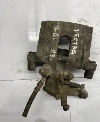 Opel Vectra C Rear brake caliper