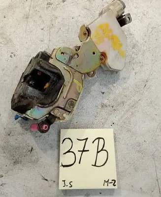 Nissan Almera N16 Rear door lock 82552BM760