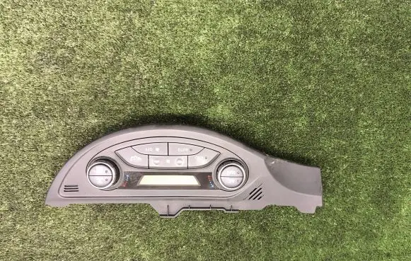 Toyota Yaris Climate control unit 559000D810 75F206