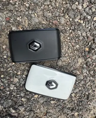Renault Captur II Ignition key/card SACSC
