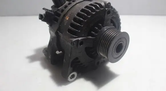 Volvo S40 Generator/alternator 104210-3524