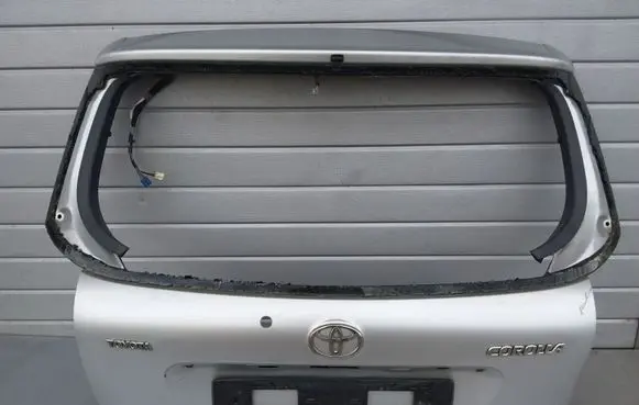 Toyota Corolla E120 E130 Tailgate/trunk/boot lid