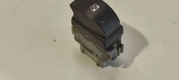 Renault Scenic II - Grand scenic II Electric window control switch 8200152642A 28082
