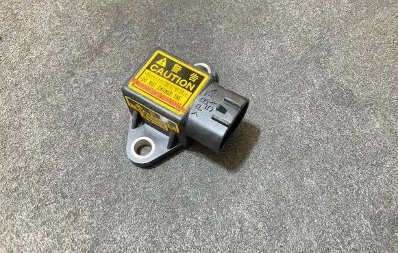 Toyota Hilux (AN10, AN20, AN30) Airbag deployment crash/impact sensor 8944160030 4991000740 5V03021
