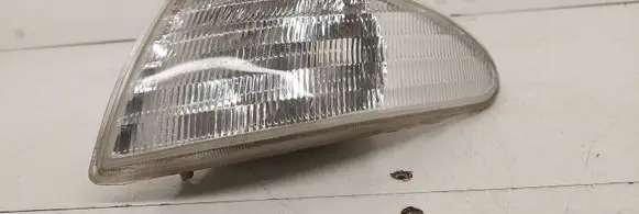 Ford Mondeo MK I Front indicator light 084311504LF