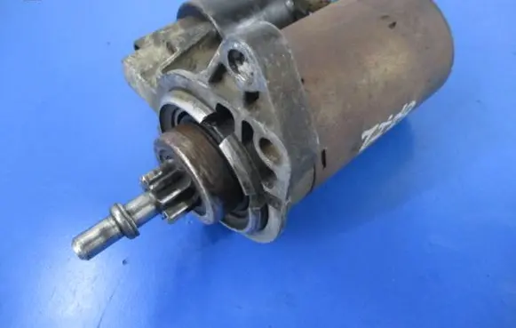 Volkswagen Golf II Starter motor
