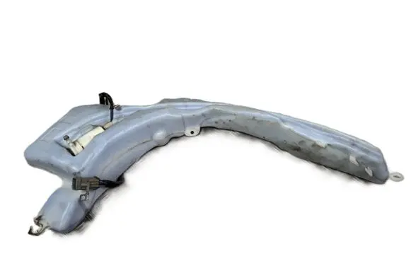 Maserati Coupe Windshield washer fluid reservoir/tank