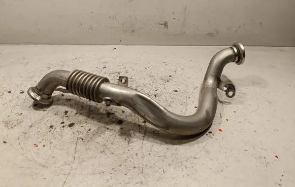 Audi SQ7 EGR valve line/pipe/hose 057145741F