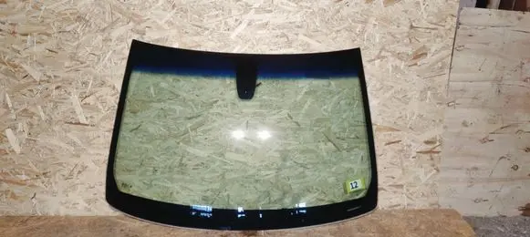 Cadillac XTS Front windscreen/windshield window 