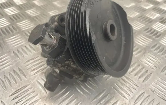 Mercedes-Benz CLS C219 Power steering pump A0054660301 7514278