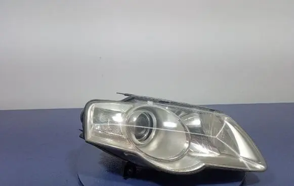 Volkswagen PASSAT B5.5 Headlight/headlamp 3C0941006J