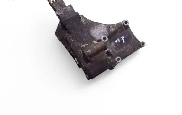 Volkswagen Transporter - Caravelle T4 Generator/alternator bracket 074145169F