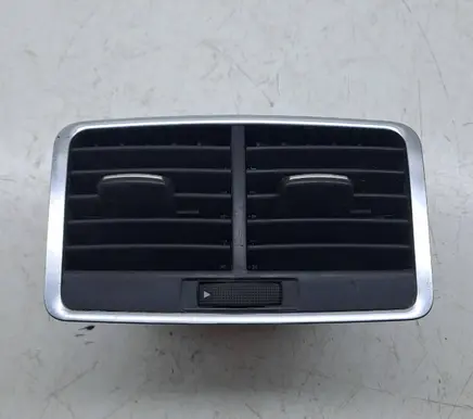 Audi A6 S6 C6 4F Rear air vent grill 4F0819203C