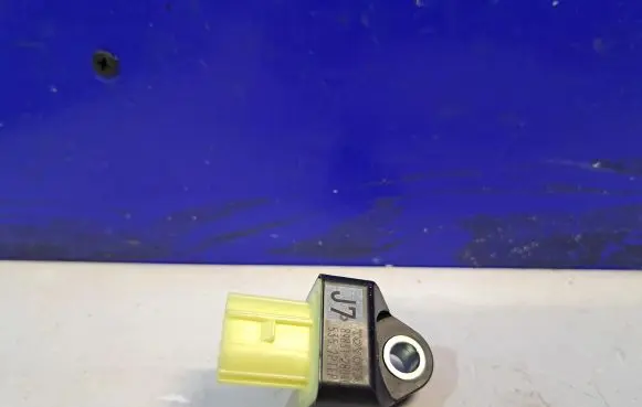 Lexus RX 450H Airbag deployment crash/impact sensor 8983128040