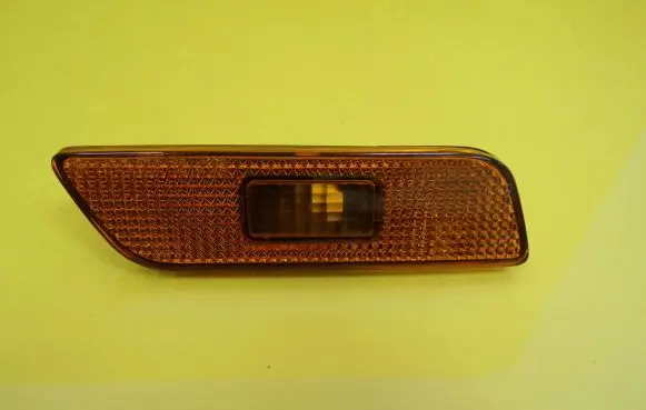 Volvo S80 Front reflector 12-5129B
