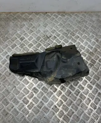 Land Rover Discovery 4 - LR4 Other engine bay part RVC500020 5000205H22