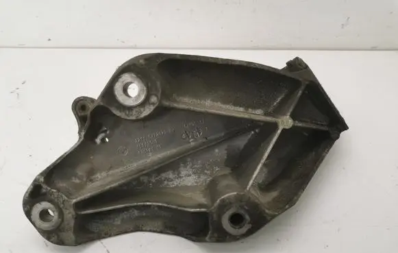 BMW X5 E70 Engine mounting bracket 6772679 22116772679