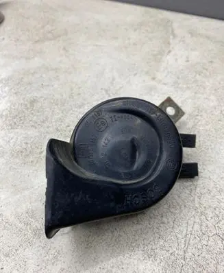 Nissan Pathfinder R51 Horn signal 703881157