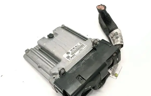 Volkswagen Touareg II Engine control unit/module 7P0907401K