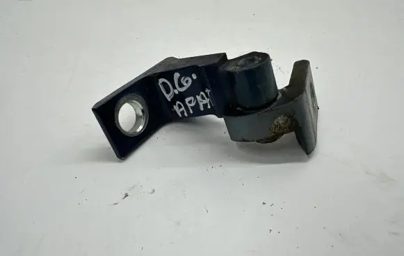 Audi A3 S3 8V Rear door lower hinge