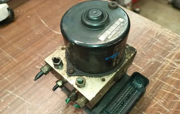 Renault Espace - Grand espace IV ABS control unit/module 10096014333 8200159837