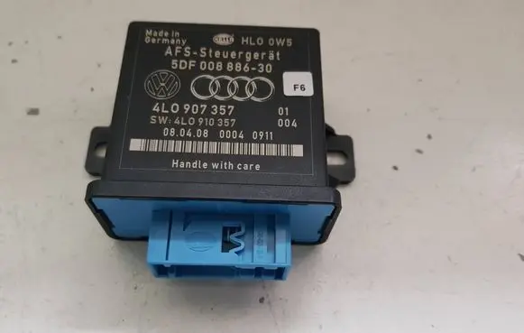 Audi Q7 4L Light module LCM 5DF00888630 4L0907357 4L0910357