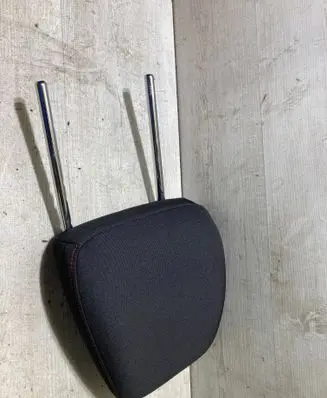 Ford Focus Front seat headrest 
