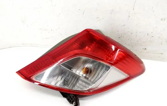Toyota Yaris Rear/tail lights