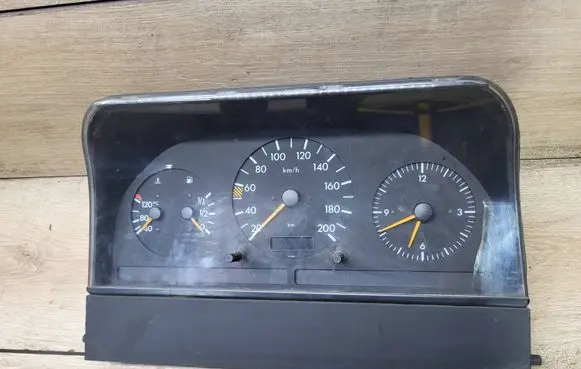Mercedes-Benz Sprinter W901 W902 W903 W904 Speedometer (instrument cluster) 0005425801 VD012419 00012419