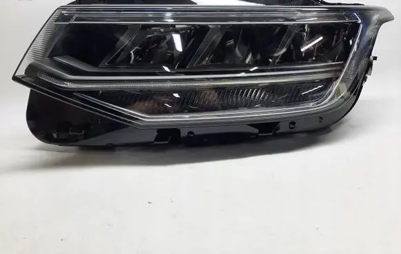 Volkswagen Tiguan Headlight/headlamp 5NB941035C