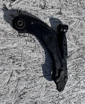 Peugeot 5008 II Front control arm