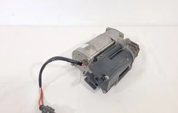 Mercedes-Benz C W205 Air suspension compressor 4430200191 26071610 SCM765