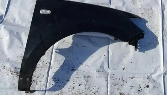 Hyundai Santa Fe Fender juodas