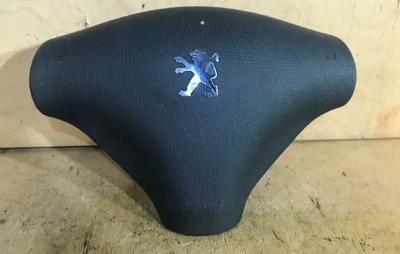 Peugeot 107 Steering wheel airbag