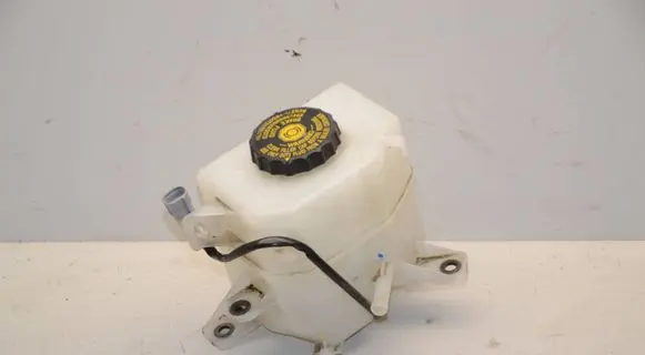 Toyota RAV 4 (XA40) Power steering fluid tank/reservoir 4722078010 11528