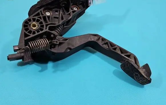 Ford Transit Courier Pedal assembly EY16-7B633-CA IMPRK1471317