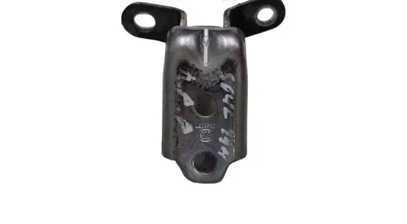 KIA Soul Front door upper hinge 046057