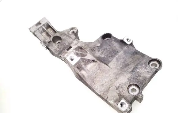 Volkswagen Touran I Generator/alternator bracket 03G903143A