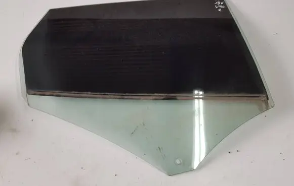 Volvo V40 Rear windscreen/windshield window 