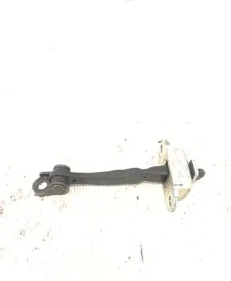 Nissan Qashqai Front door check strap stopper