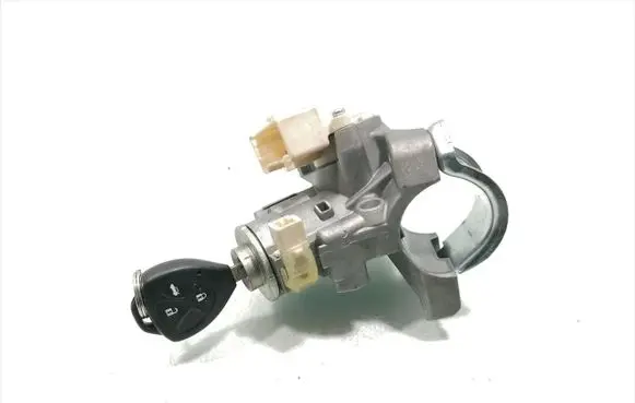 Toyota Avensis T270 Ignition lock 45020-0203