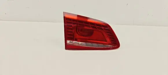 Volkswagen PASSAT B7 Tailgate rear/tail lights 179835