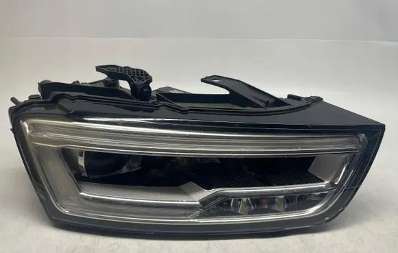 Audi Q3 F3 Headlight/headlamp 8U0941774