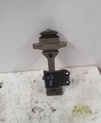 KIA Ceed Engine mount bracket 21950A5000